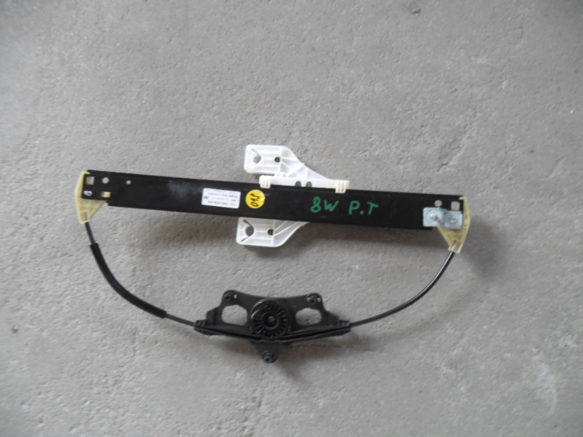 AUDI A4 8W B9 PODNOSNIK SZYBY PRAWY TYL 8W0839462