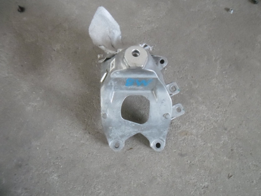AUDI A4 8W B9 TFSI WSPORNIK 8W0199308E
