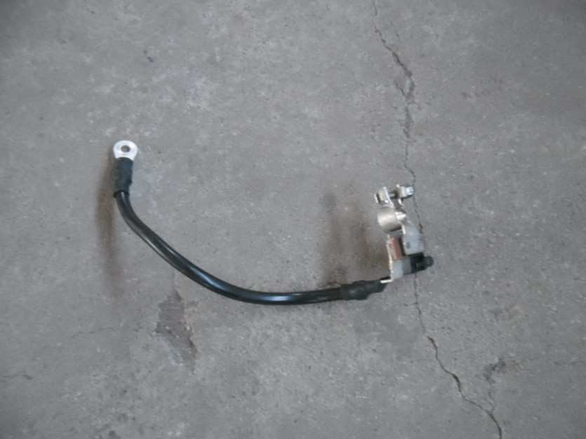 AUDI A4 8W B9 KLEMA 8S0915181