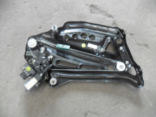 AUDI A3 8V CABRIO PODNOSNIK SZYBY LEWY 8V7839397