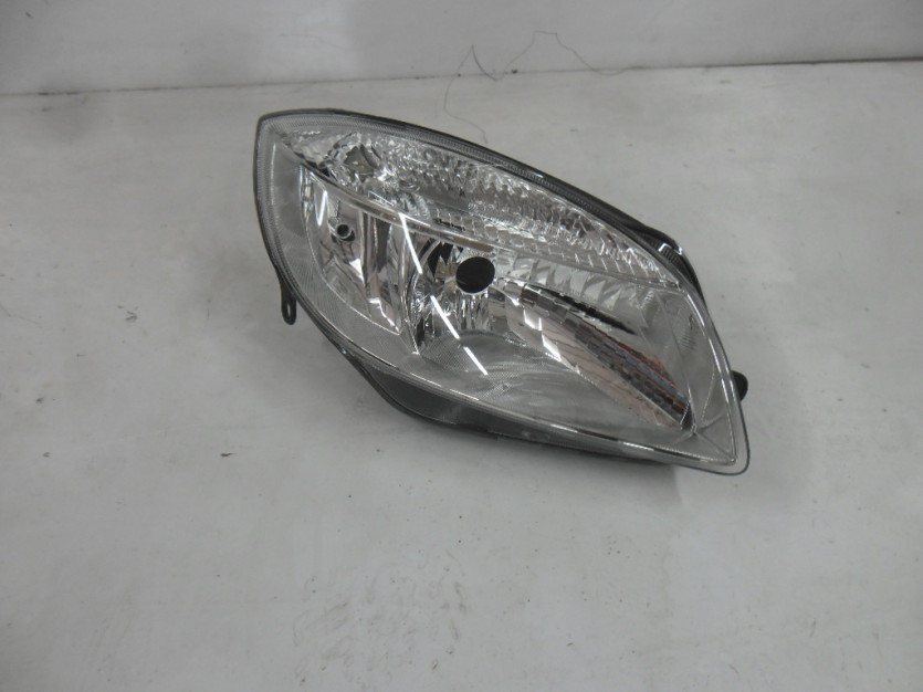 SKODA FABIA 2 II LAMPA PRAWA PRZOD 5J1941018