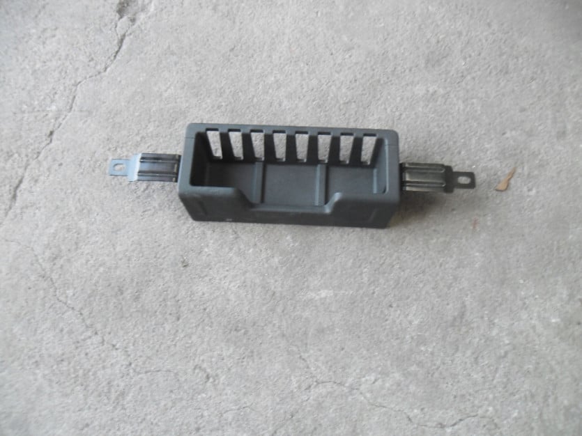 SKODA FABIA 3 III 6V SCHOWEK PARASOLA 6V0861388