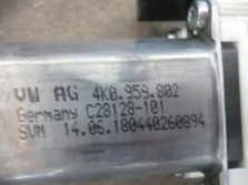 AUDI A6 C8 4K SILNIK SZYBY PRAWY PRZOD 4K0959802