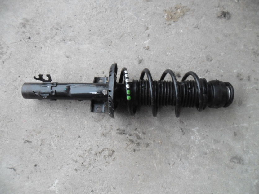 VW POLO 6R 2012 AMORTYZATOR PRZOD 6R0431031AK