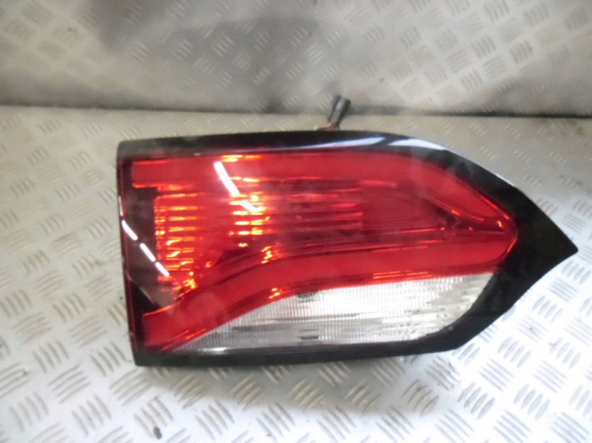 CHRYSLER PACIFICA II 2016-20 LAMPA LEWA TYL TYLNA