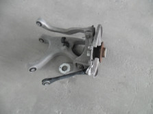 AUDI A4 8K B8 LIFT ZWROTNICA PIASTA LEWA TYL