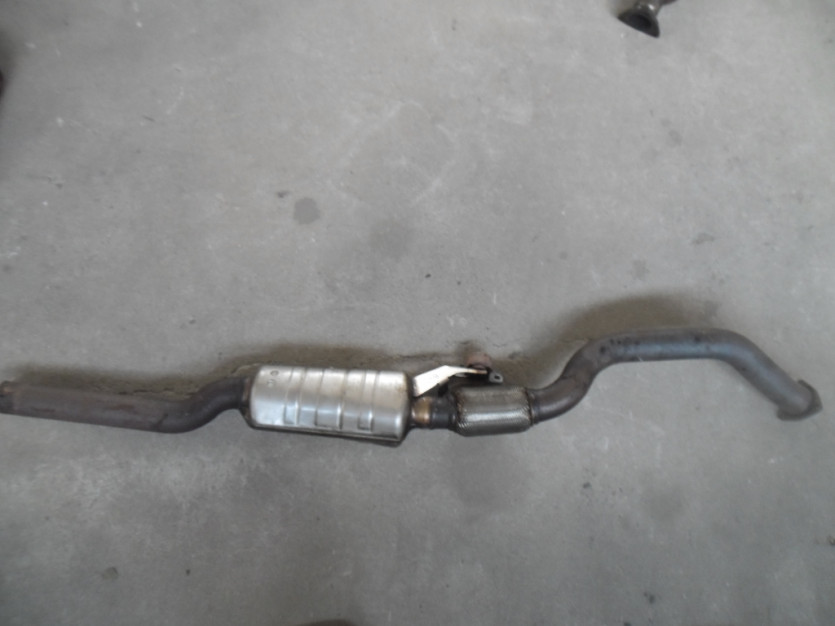 AUDI A8 D4 4H TLUMIK WYDECH PRAWY TFSI 4H0253211E