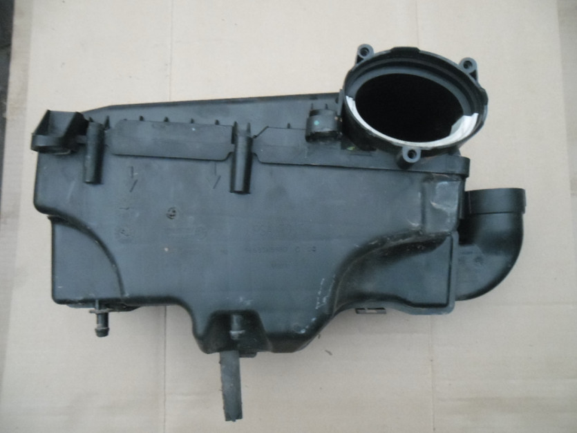 PEUGEOT 308 2009 FILTR POWIETRZA 1,6 HDI