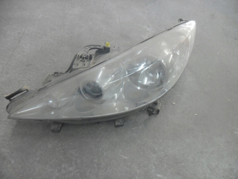 PEUGEOT 207 CC LAMPA LEWA PRZOD 9683683680