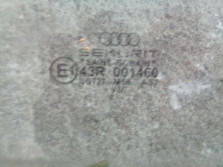 AUDI S4 A4 8E B7 SZYBA DRZWI PRAWA PRZOD KLEJONA