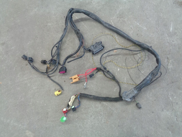 AUDI S4 A4 8E B7 SEDAN WIAZKA INSTALACJA 4.2 V8