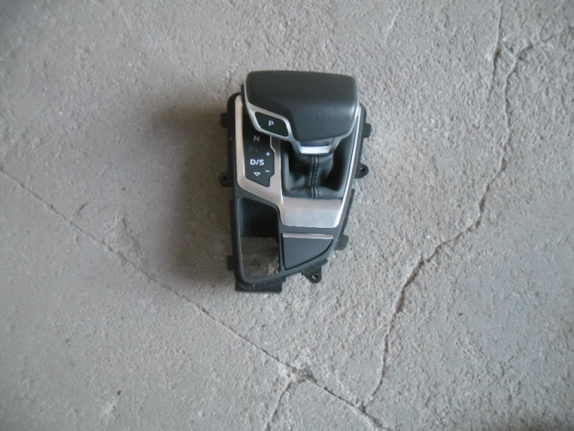 AUDI A4 8W B9 LEWAREK ZMIANY BIEGOW