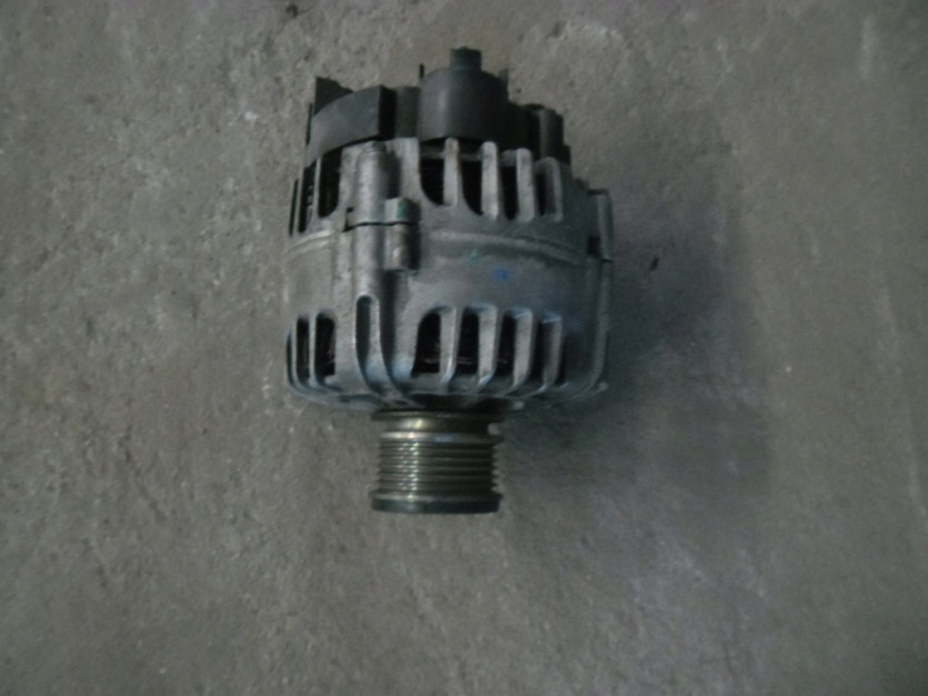 RENAULT MEGANE III 1.5 DCI ALTERNATOR 231007865R