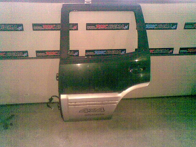 NISSAN TERRANO II MAVERICK DRZWI LEWE TYL TYLNE