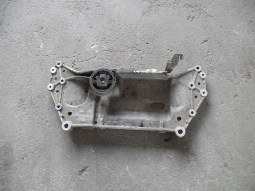 VW GOLF V 5 RAMA BELKA SANKI 1K0199369F