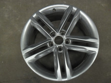 AUDI A4 S4 FELGA ALUMINIOWA 8.0J x 18 H2 ET47