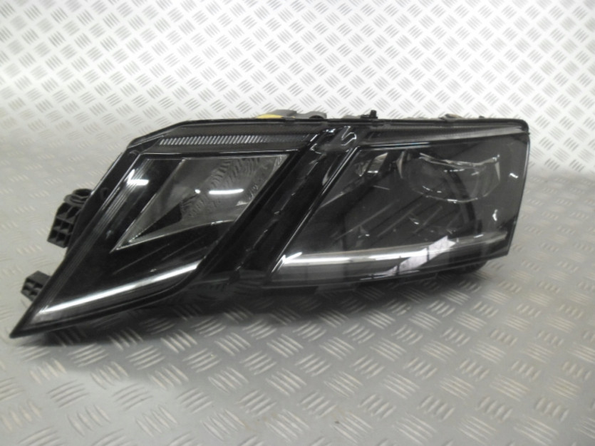 SKODA OCTAVIA III LAMPA LEWA PRZOD LED 5E1941015D