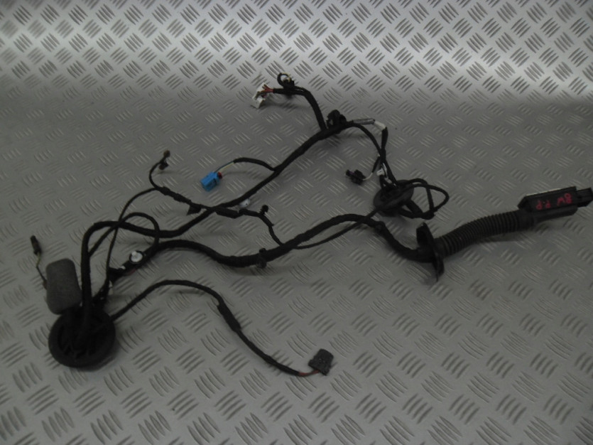 AUDI A4 8W B9 WIAZKA DRZWI PRAWA PRZOD 8W0971030BC