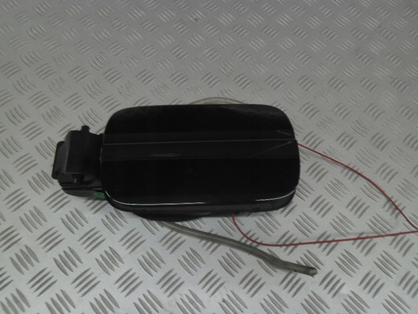 AUDI A4 8W B9 2.0 TFSI KLAPKA WLEWU PALIWA LY9B