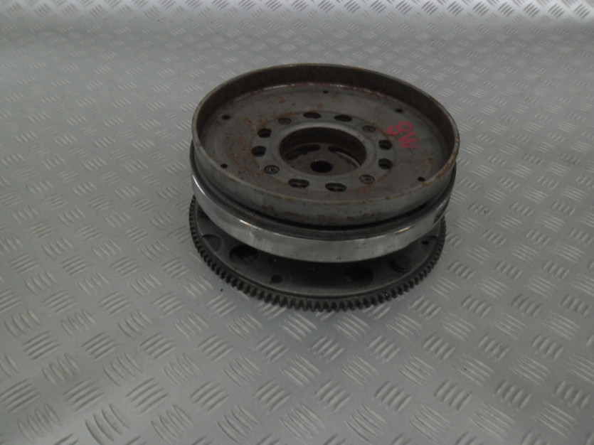 AUDI A4 8W B9 2.0 TFSI SPRZEGLO KOLO DWUMASOWE