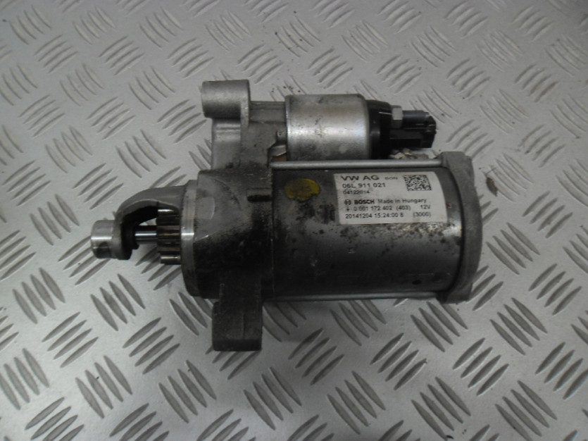 AUDI A4 8W B9 2.0 TFSI ROZRUSZNIK 06L911021