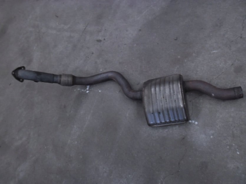 AUDI A4 8W B9 2.0TFSI RURA WYDECHOWA TLUMIK 8W0253