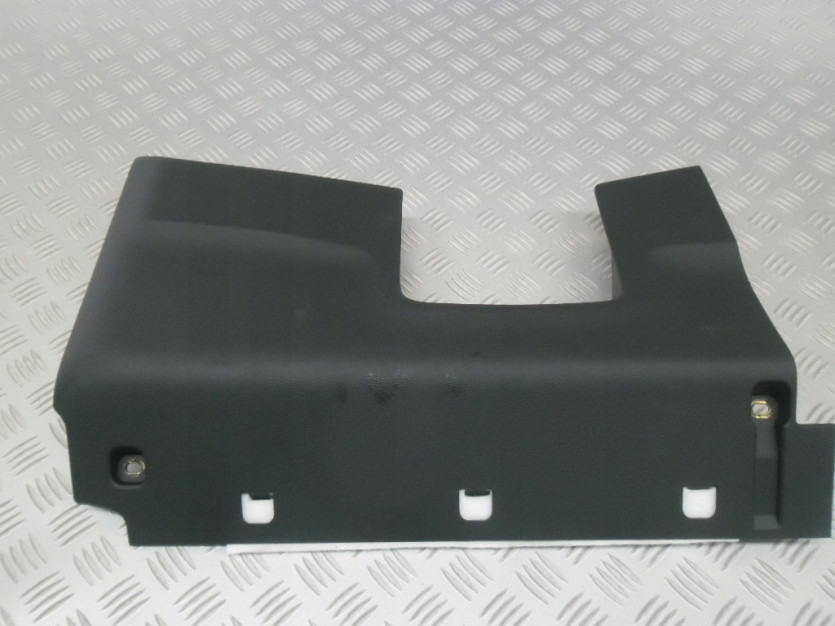 AUDI A4 8W B9 OSLONA POD KIEROWNICE 8W1863075