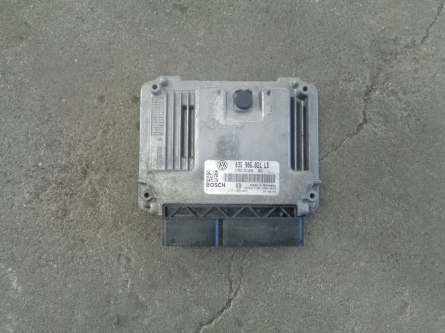 SKODA OCTAVIA 2 II 1Z STEROWNIK KOMPUTER SILNIKA
