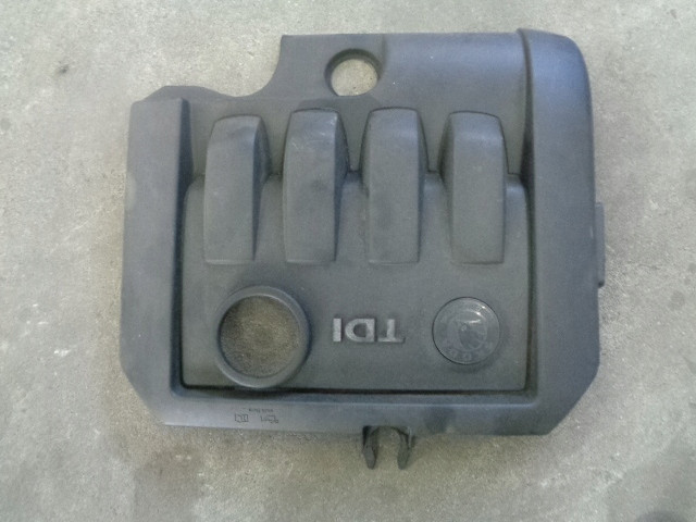 SKODA OCTAVIA 2 II 1Z 1.9 POKRYWA SILNIKA OSLONA