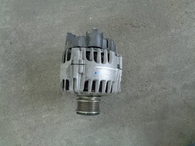 RENAULT CLIO MEGANE 1.2 TCE ALTERNATOR 231007865R
