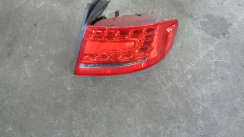 AUDI A4 8K B8 LAMPA PRAWA TYL SEDAN