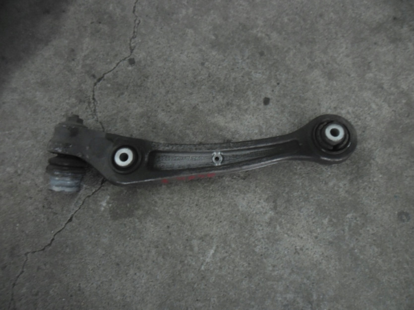 AUDI A4 8K B8 WAHACZ PRAWY 8K0407156B