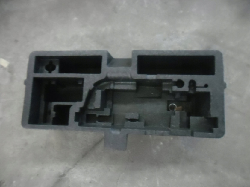 VW UP 2013 5 DRZWI STYROPIAN BAGAZNIKA 1S0012115B