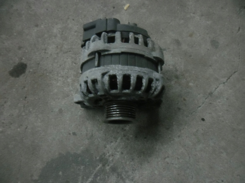VW UP 2013 5 DRZWI 1.0 MPI ALTERNATOR 04C903023B
