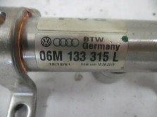 AUDI A5 S5 8W F5 LISTWA WTRYSKOWA LEWA 06M133315L