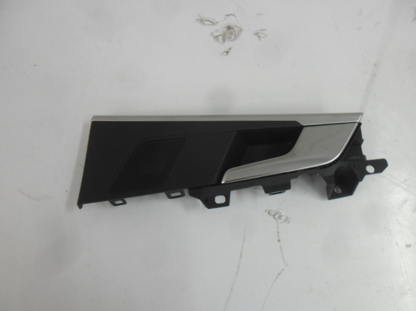 AUDI A5 S5 8W F5 KLAMKA DRZWI WEWNETRZNA PRAWA TYL