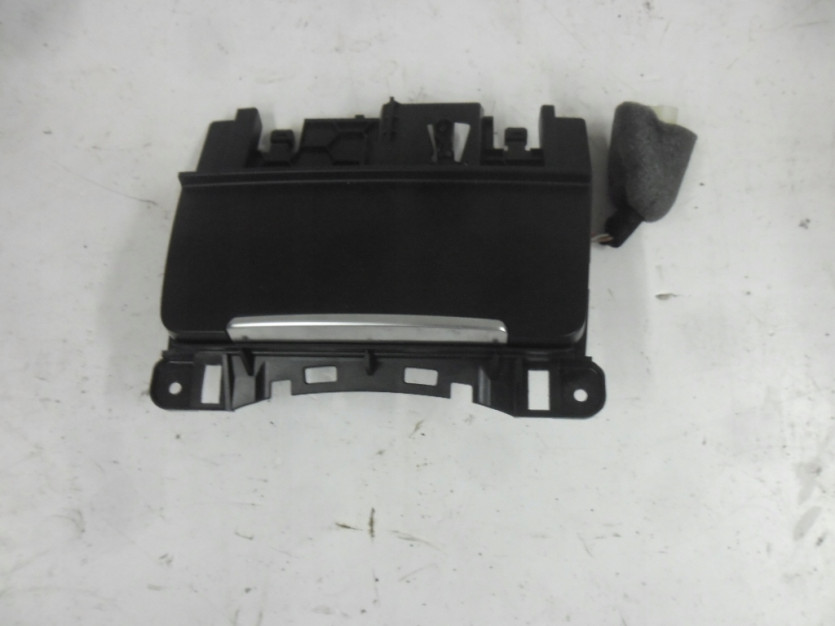 AUDI S4 B8 8K A4 2010 SCHOWEK 8K0857951
