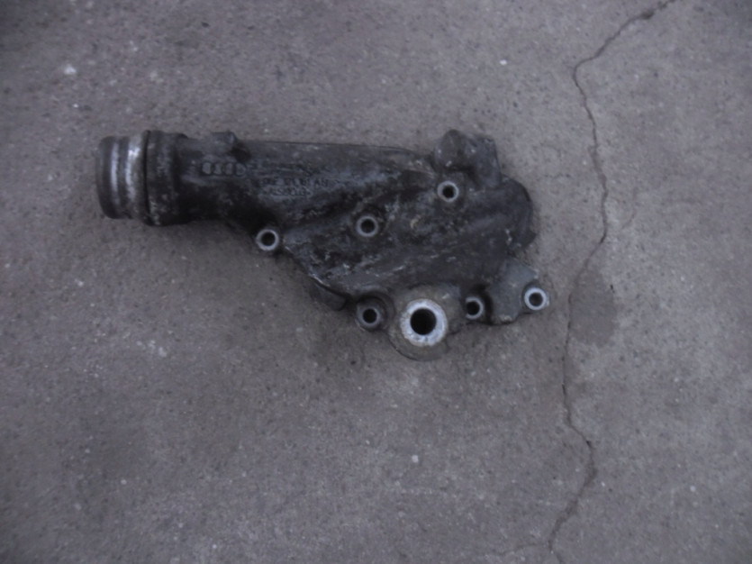 AUDI S4 B8 8K A4 KROCIEC WODY OBUDOWA 06E121161AN
