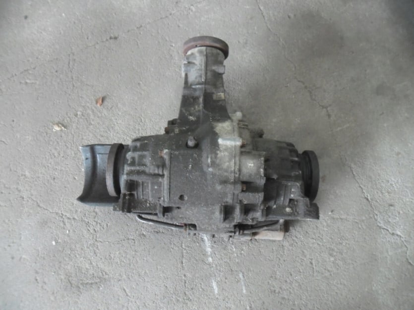 AUDI S4 B8 8K A4 2010 DYFER MOST TYL 8K0927277