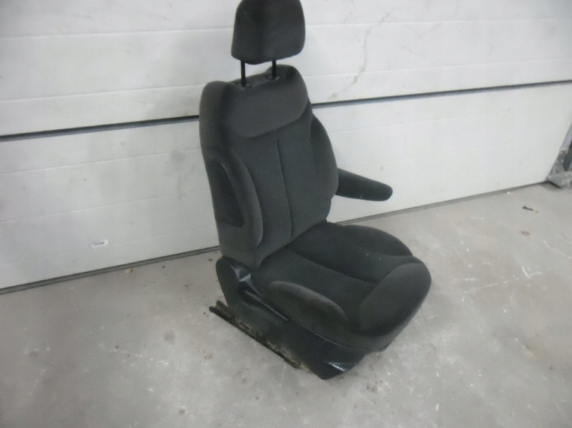 CITROEN C3 LIFT FOTEL PRAWY PRZOD PRZEDNI