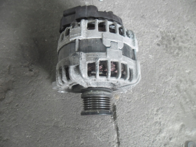 AUDI A3 8V 2015 1.6 TDI ALTERNATOR 03L903023K