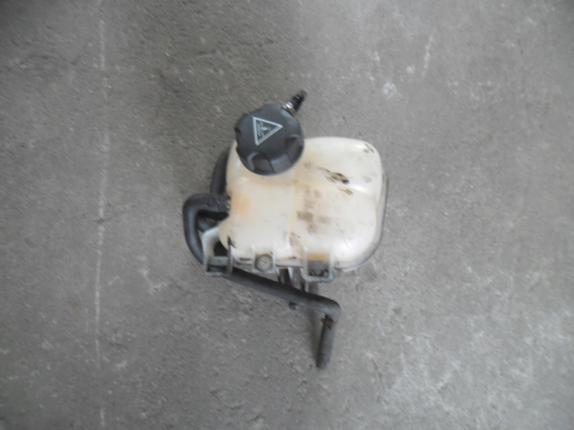 MINI COOPER D R56 2008 ZBIORNIK WODY WYROWNAWCZY