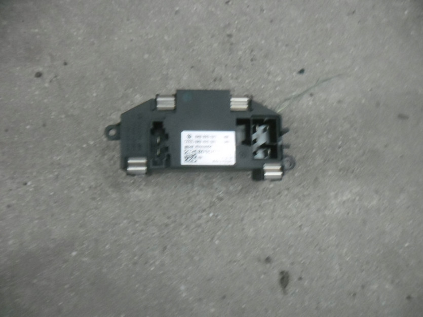 AUDI A4 8K B8 2010 REZYSTOR DMUCHAWY 8K0820521