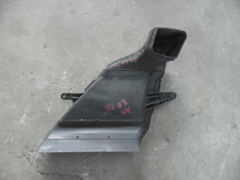 AUDI A4 8K B8 2010 DOLOT POWIETRZA WLOT 8K0129618