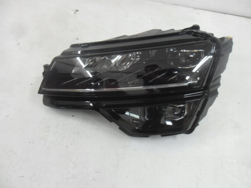 SKODA KAROQ LAMPA LEWA PRZOD PRZEDNIA 57B941015B