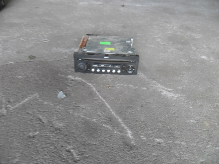PEUGEOT 207 307 CITROEN c3 c4 RADIO CD 96639793XT