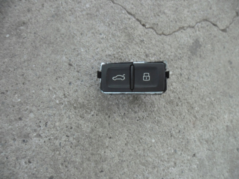 AUDI A8 4H D4 2016 PRZYCISK KLAPY ZAMKA 4G0959831B