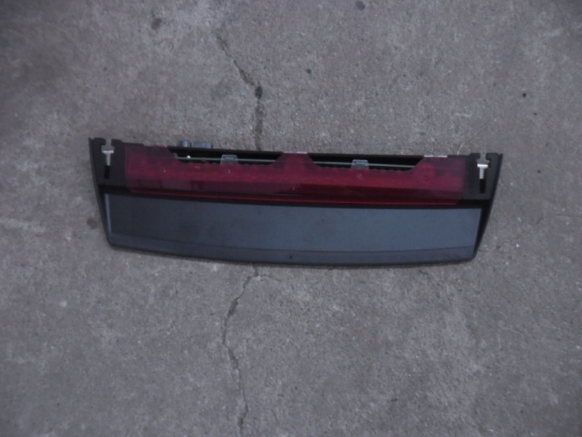 AUDI A8 4H D4 2016 SWIATLO STOP TYL 4H0945097A