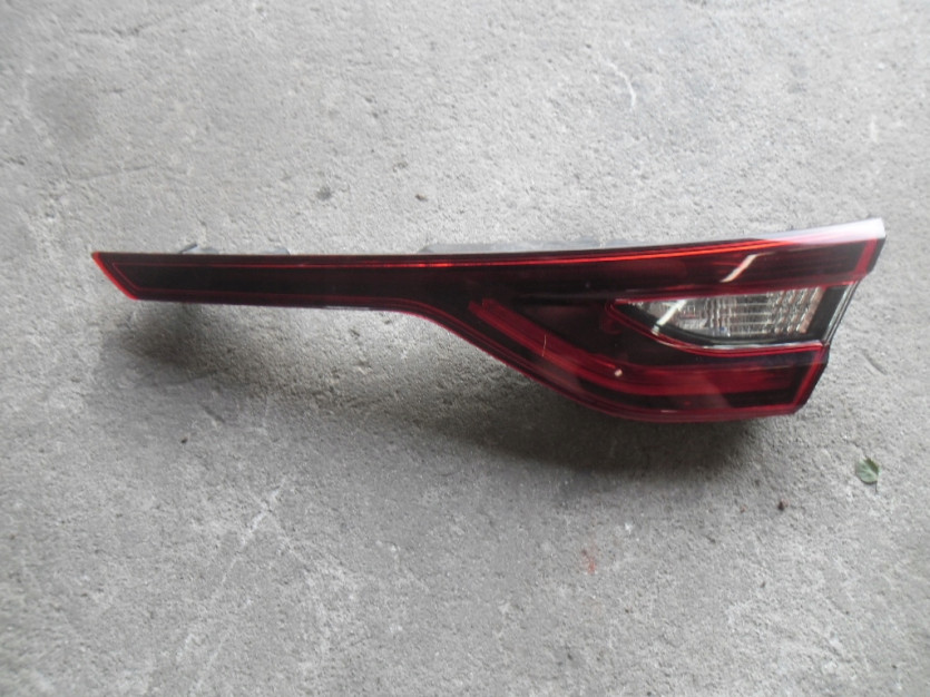 RENAULT TALISMAN LAMPA PRAWA TYL TYLNA KLAPA