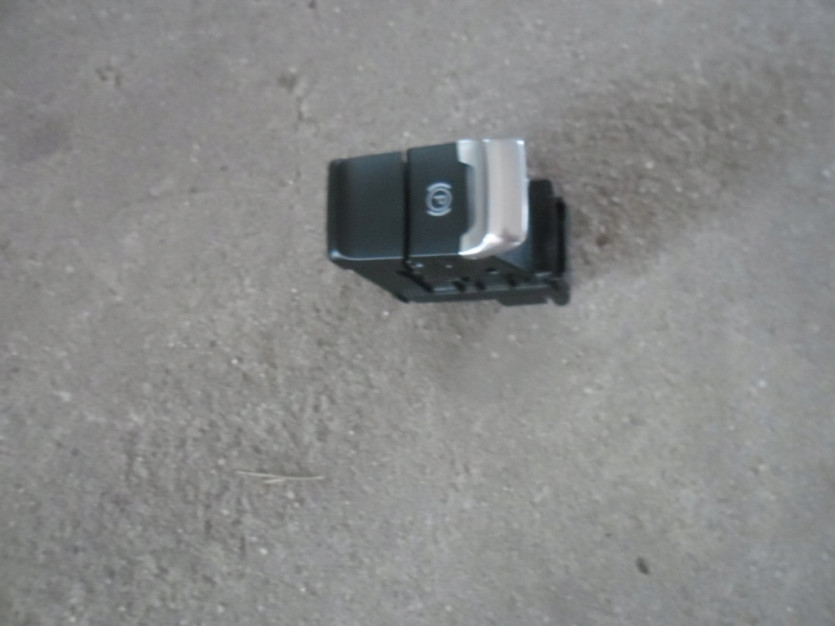 AUDI A4 8K B8 LIFT 2015 PRZYCISK HAMULCA RECZNEGO